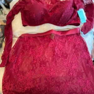 Frederick’s of Hollywood Khalexia Red lace asymmetrical top and skirt medium NWT